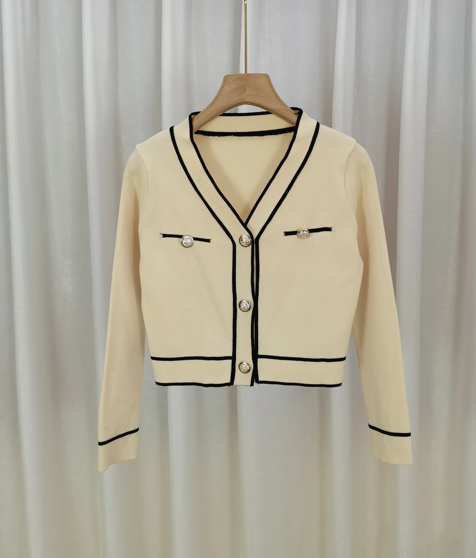 Contrast Collar Long Sleeve Pullover Sweater for Women